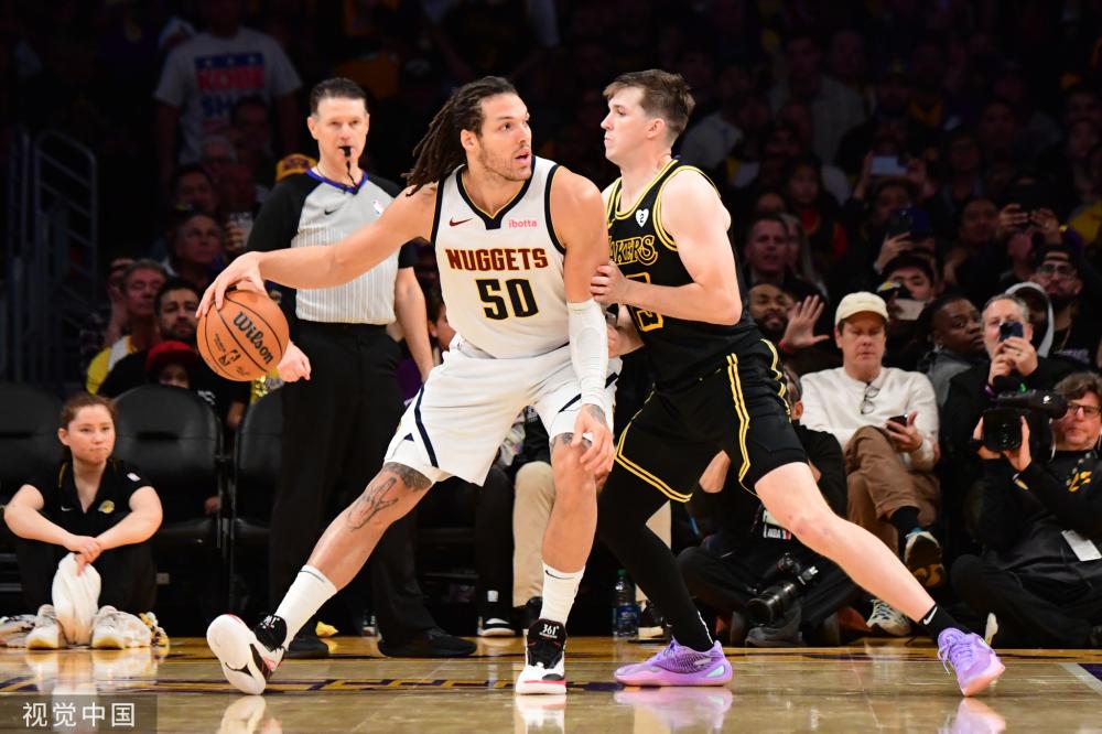 在绿茵场上 在绿茵场上